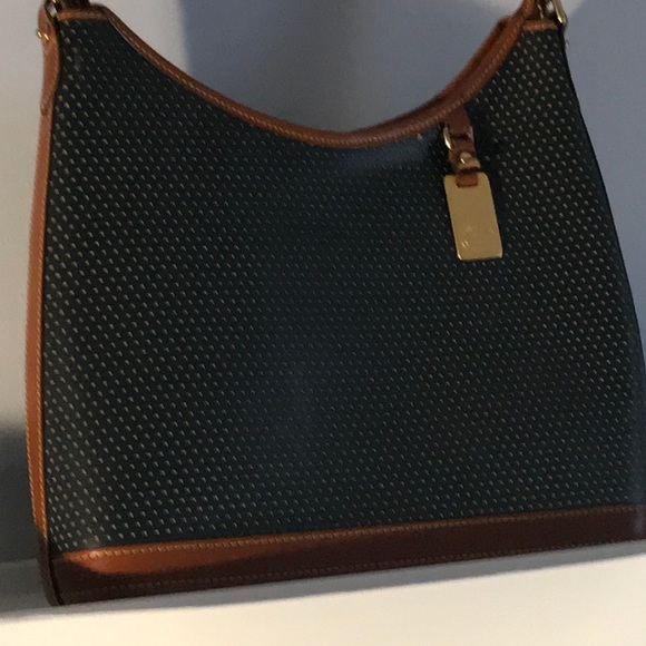 Dooney & Bourke Handbag Like New - Picture 3 of 6